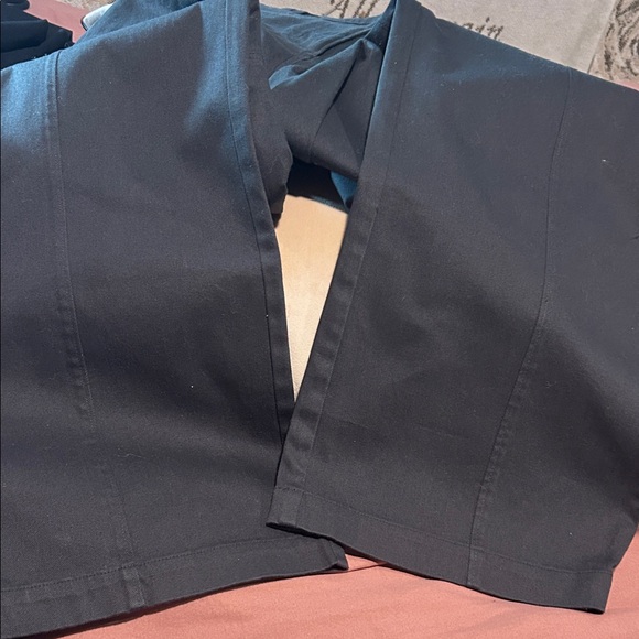 Woolrich women’s dark green Trousers - Picture 8 of 9